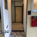 18 (玄関)